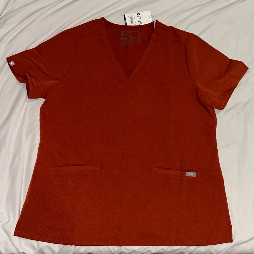 (BRAND NEW) Auburn Casma™ - Three-Pocket Scrub Top